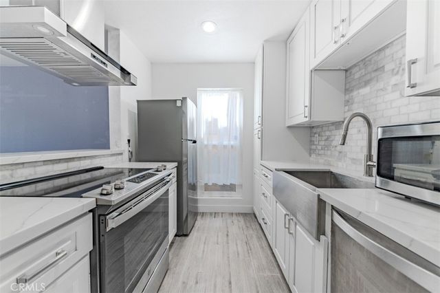 1030 W Macarthur 23, Santa Ana, CA 92707