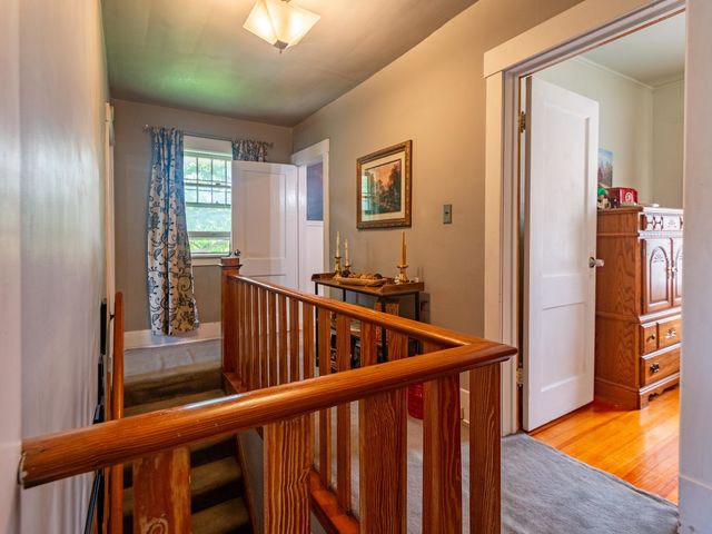 2440 Arlington Avenue, Davenport, IA 52803