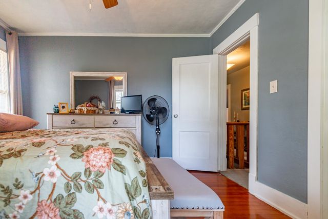 2440 Arlington Avenue, Davenport, IA 52803