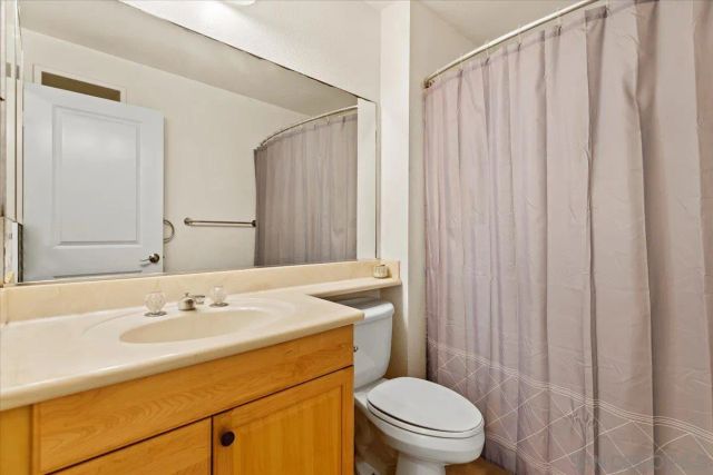 2950 Broadway 16, San Diego, CA 92102