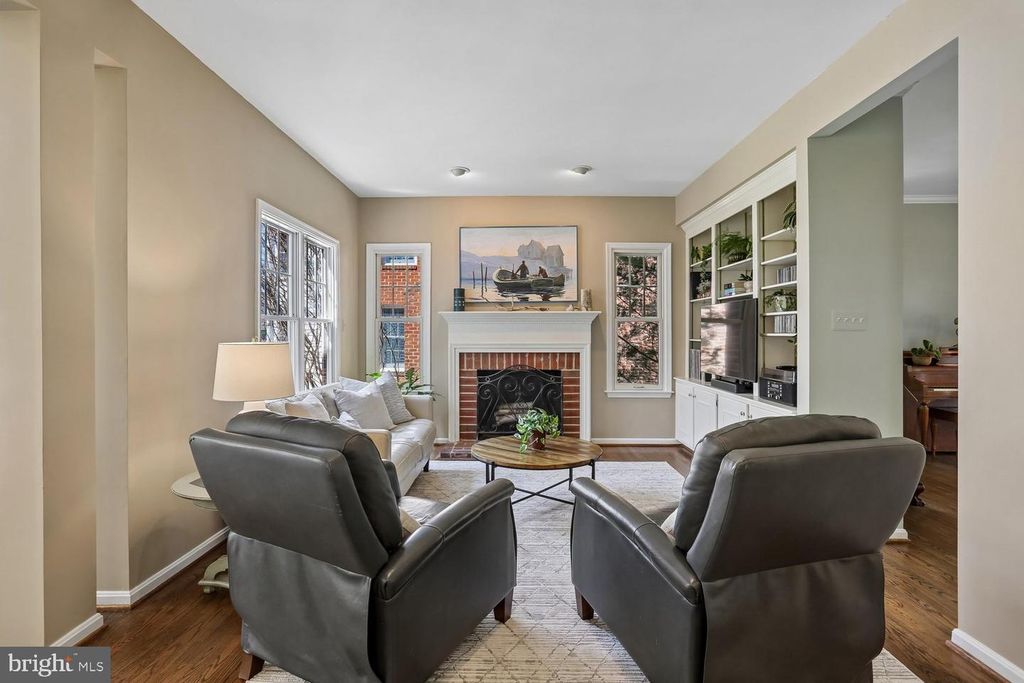 Image 11 of property listing at 306 BECKWITH ST, Gaithersburg, MD 20878