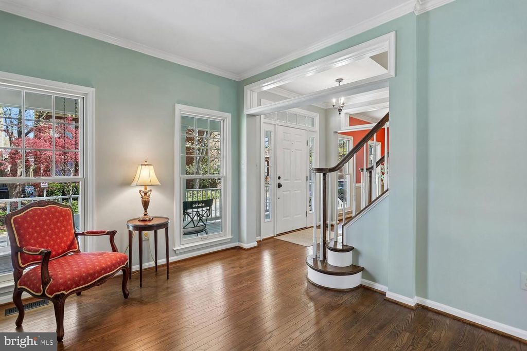 Image 23 of property listing at 306 BECKWITH ST, Gaithersburg, MD 20878