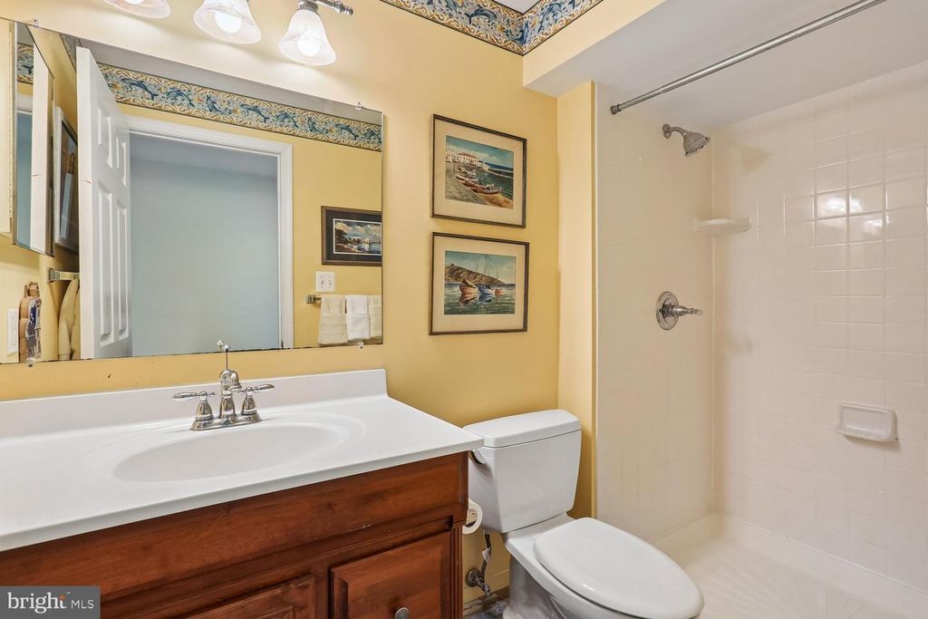 Image 49 of property listing at 306 BECKWITH ST, Gaithersburg, MD 20878