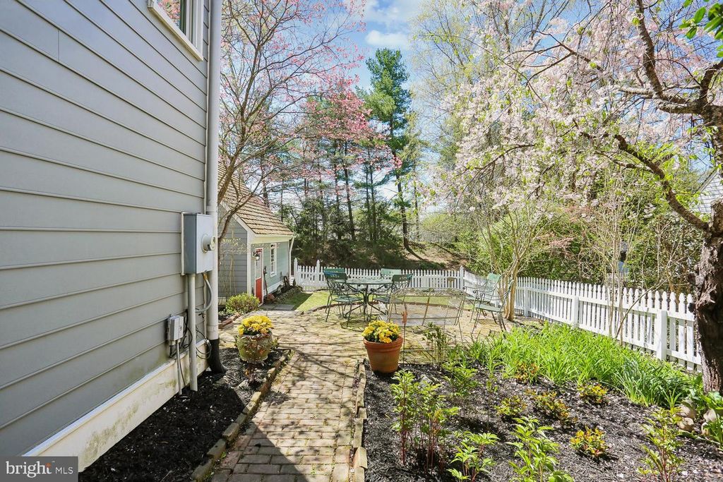 Image 55 of property listing at 306 BECKWITH ST, Gaithersburg, MD 20878