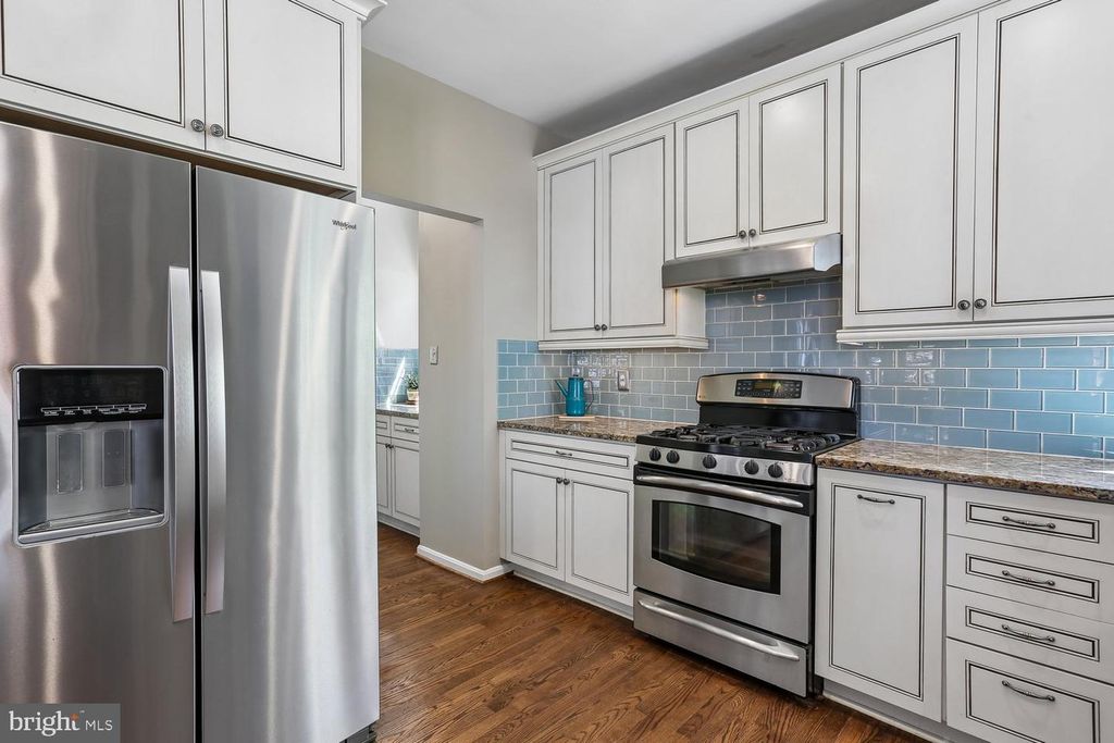 Image 6 of property listing at 306 BECKWITH ST, Gaithersburg, MD 20878