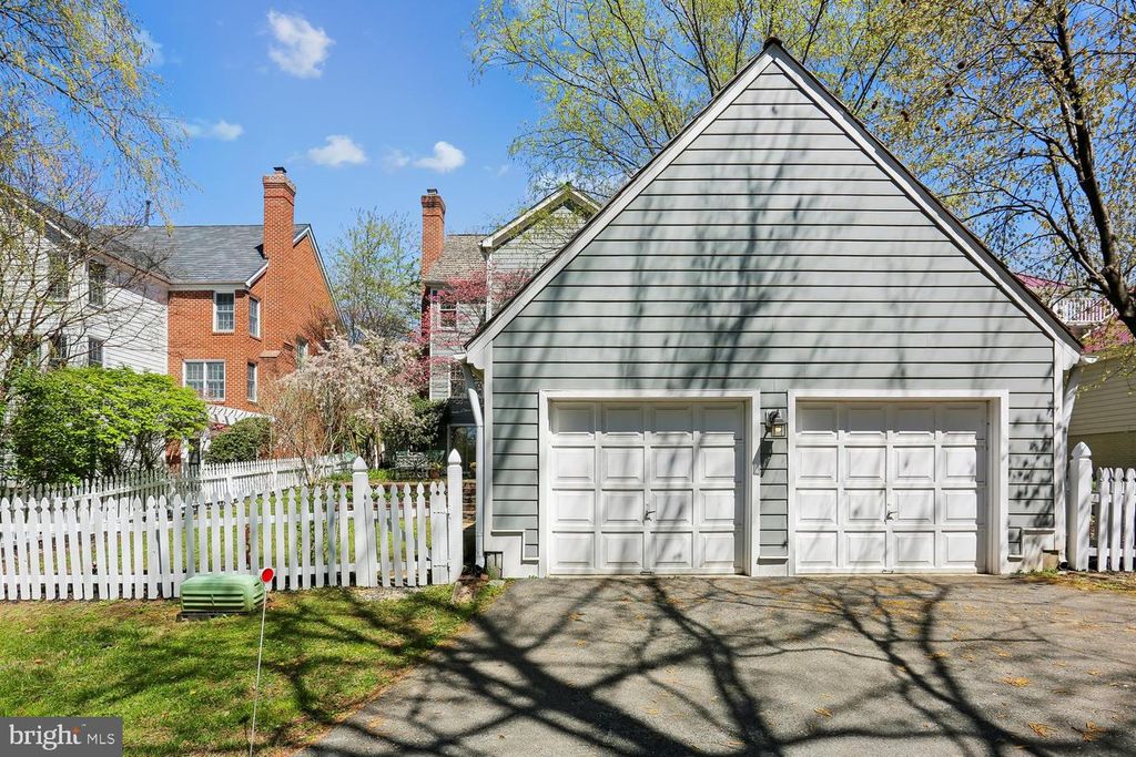 Image 58 of property listing at 306 BECKWITH ST, Gaithersburg, MD 20878