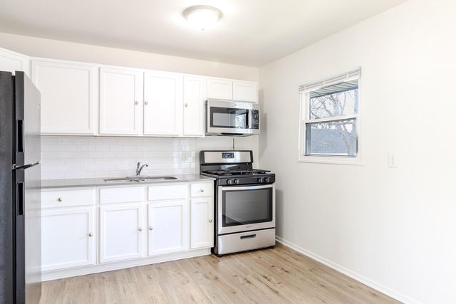 1407 E 51st Place, Gary, IN 46409