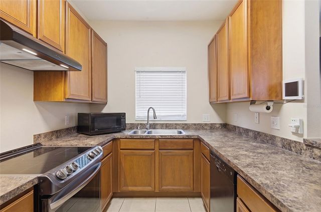1330 LONG OAK WAY, Sanford, FL 32771
