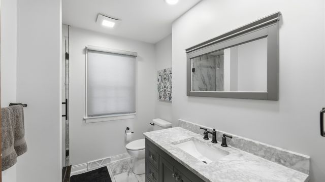184 Spring Avenue, Glen Ellyn, IL 60137