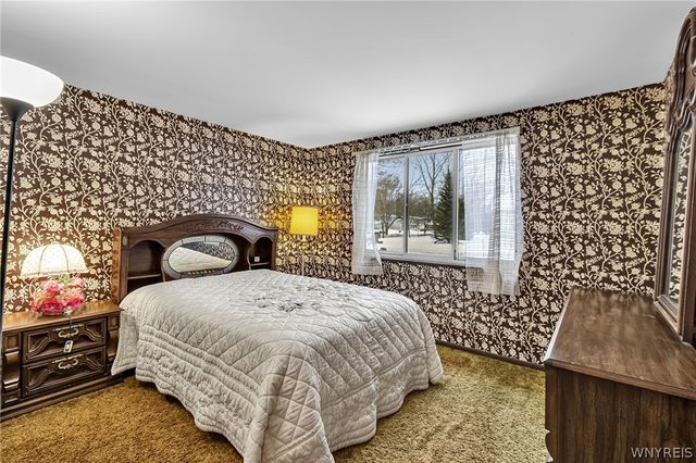 19 Sunset Court, Amherst, NY 14228