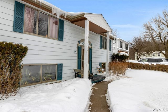 19 Sunset Court, Amherst, NY 14228