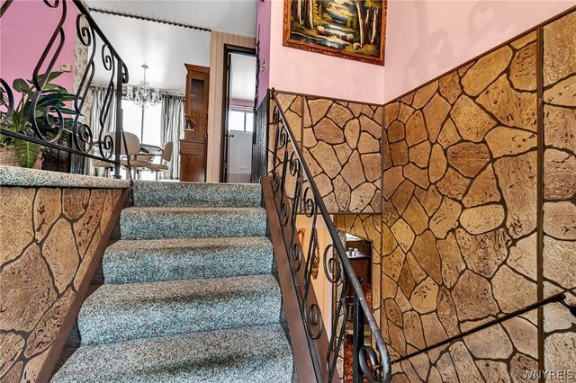 19 Sunset Court, Amherst, NY 14228