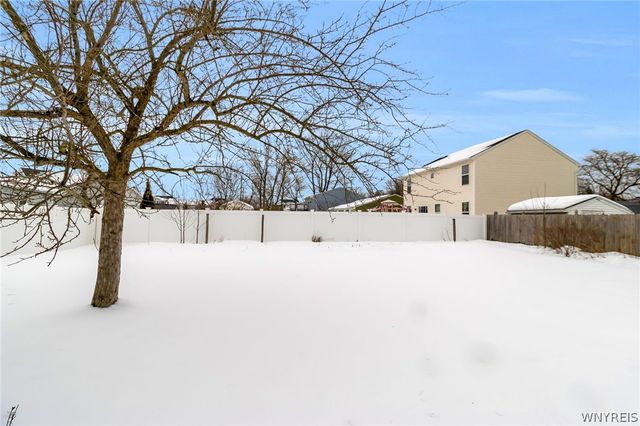 19 Sunset Court, Amherst, NY 14228