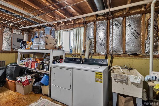 19 Sunset Court, Amherst, NY 14228