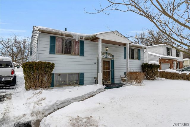 19 Sunset Court, Amherst, NY 14228