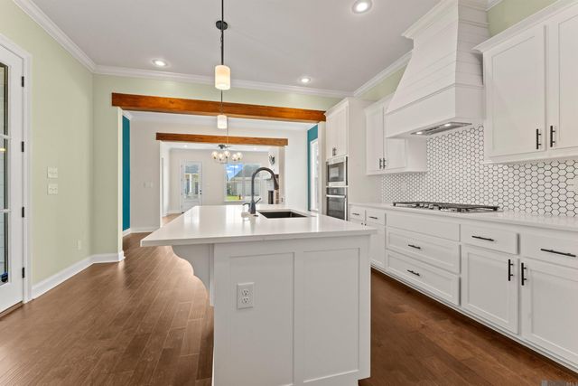 364 Glenthorne Dr, Gonzales, LA 70737