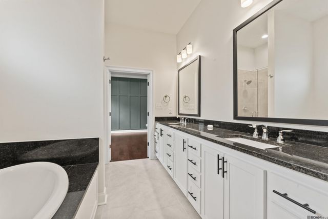 364 Glenthorne Dr, Gonzales, LA 70737