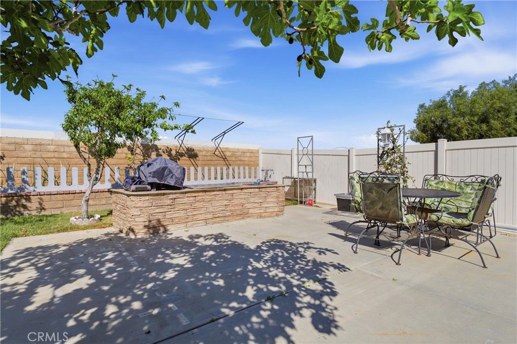 Image 17 of property listing at 36967 Alder, Palmdale, CA 93552