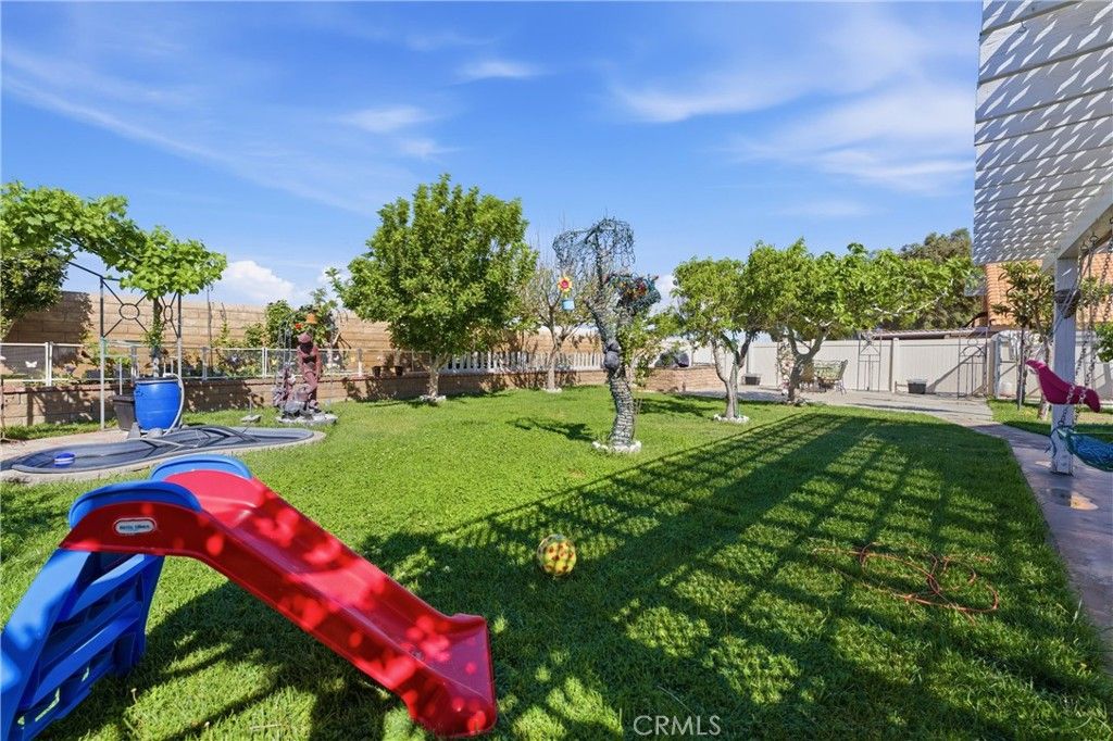 Image 20 of property listing at 36967 Alder, Palmdale, CA 93552