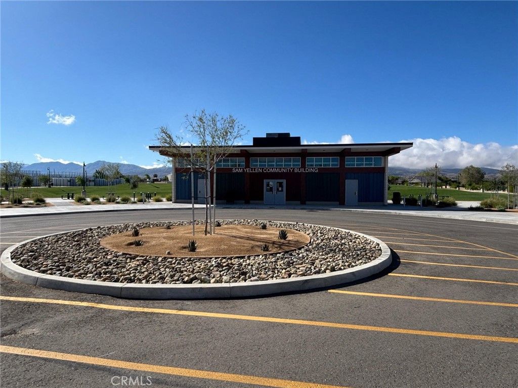 Image 25 of property listing at 36967 Alder, Palmdale, CA 93552