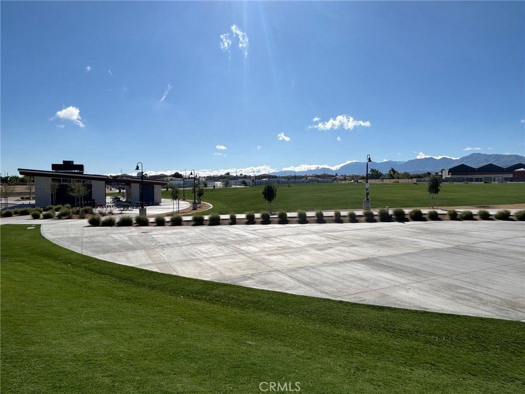 Image 26 of property listing at 36967 Alder, Palmdale, CA 93552