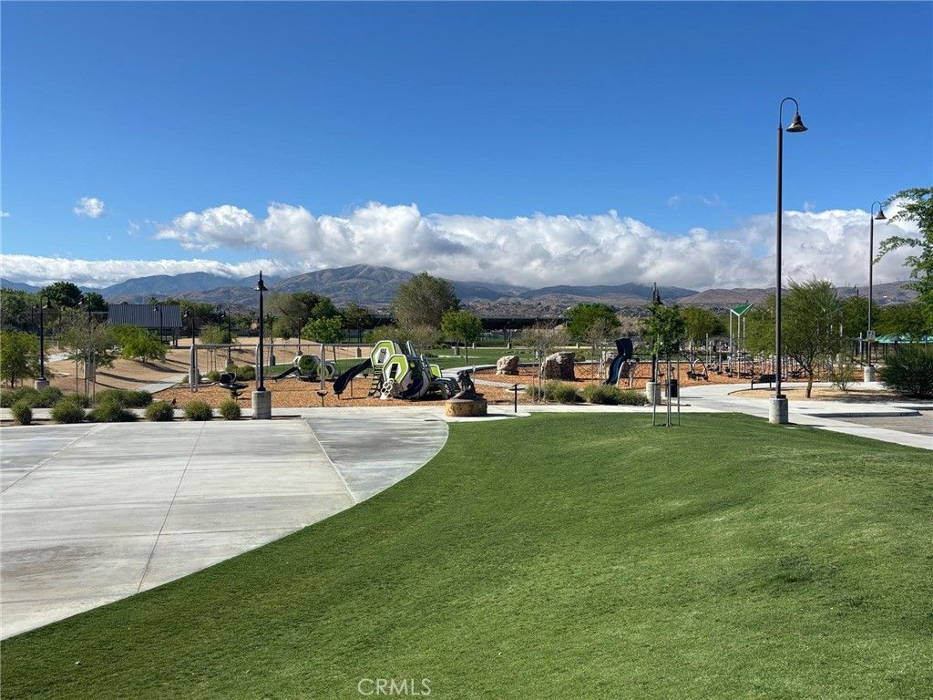 Image 27 of property listing at 36967 Alder, Palmdale, CA 93552