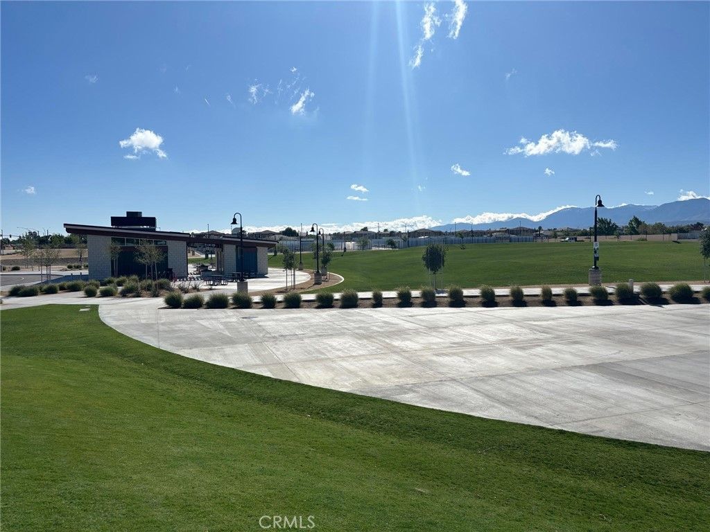 Image 28 of property listing at 36967 Alder, Palmdale, CA 93552