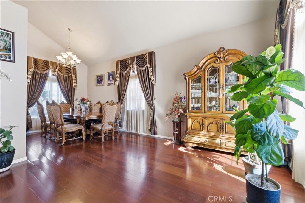 Image 3 of property listing at 36967 Alder, Palmdale, CA 93552