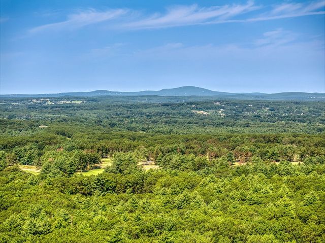 108 Oak Trail, Bolton, MA 01740
