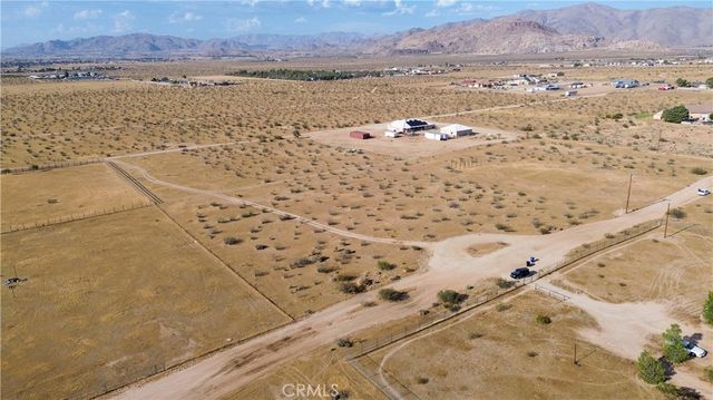 1 Chia Road, Apple Valley, CA 92308