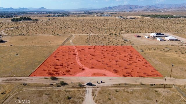 1 Chia Road, Apple Valley, CA 92308