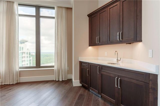 3376 Peachtree NE Road 35A, Atlanta, GA 30326