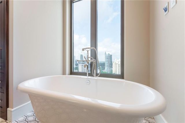 3376 Peachtree NE Road 35A, Atlanta, GA 30326