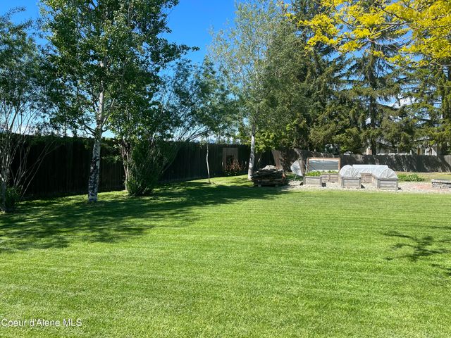65 Echo DR, Bonners Ferry, ID 83805