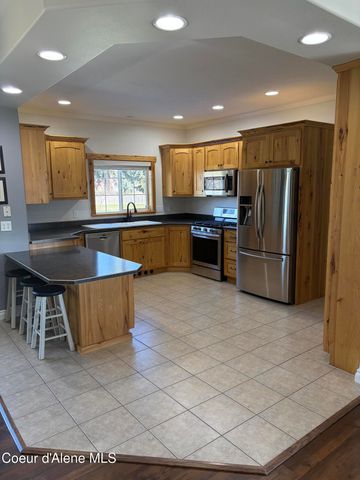 65 Echo DR, Bonners Ferry, ID 83805