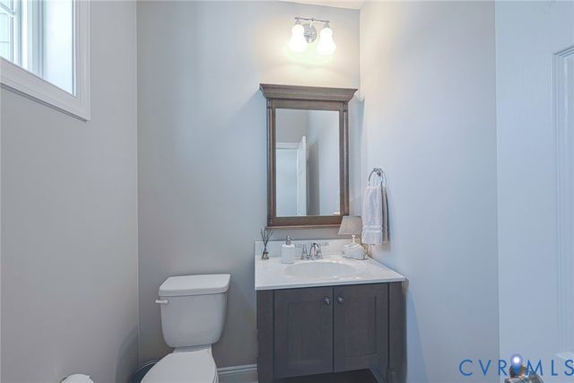 7106 Silverthread Dr, Moseley, VA 23120
