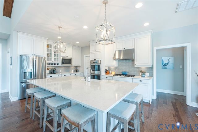 7106 Silverthread Dr, Moseley, VA 23120