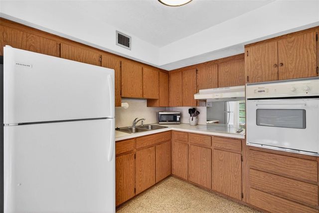 2430 BRAZILIA DRIVE 64, Clearwater, FL 33763