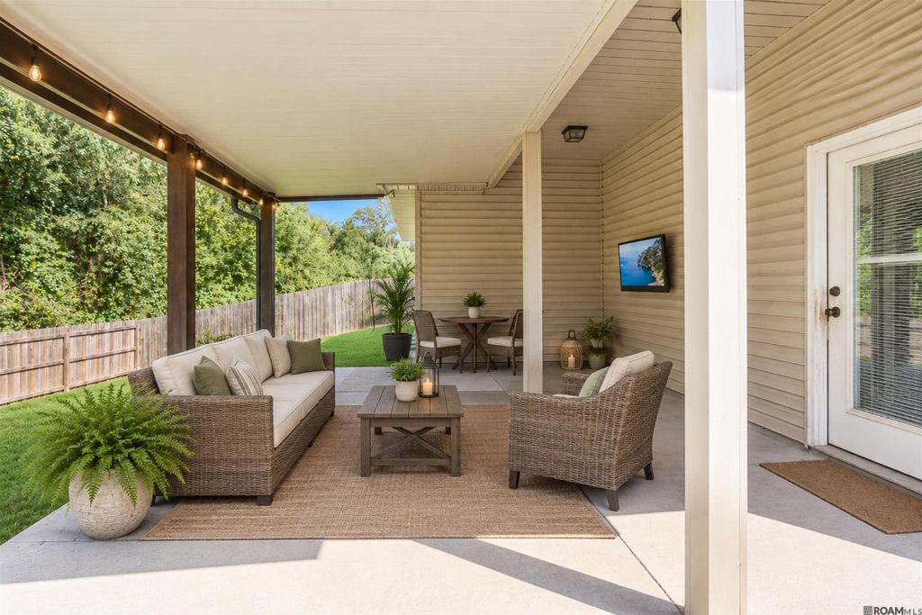 39197 Superior Wood Ave, Gonzales, LA 70737