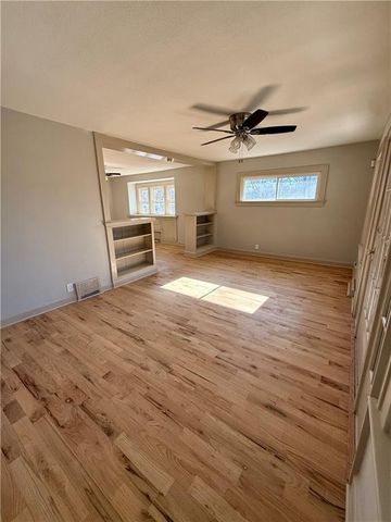 2927 N 55th Street, Kansas City, KS 66104