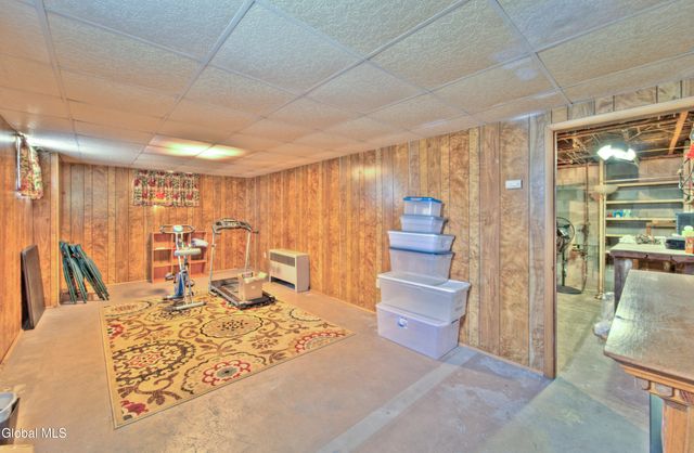 10 Woodland Drive, Johnstown, NY 12095
