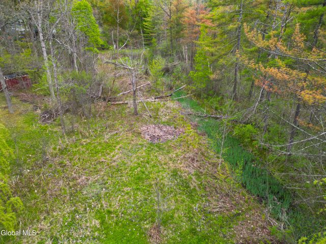 10 Woodland Drive, Johnstown, NY 12095