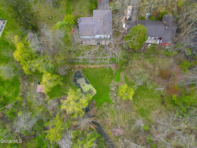 10 Woodland Drive, Johnstown, NY 12095
