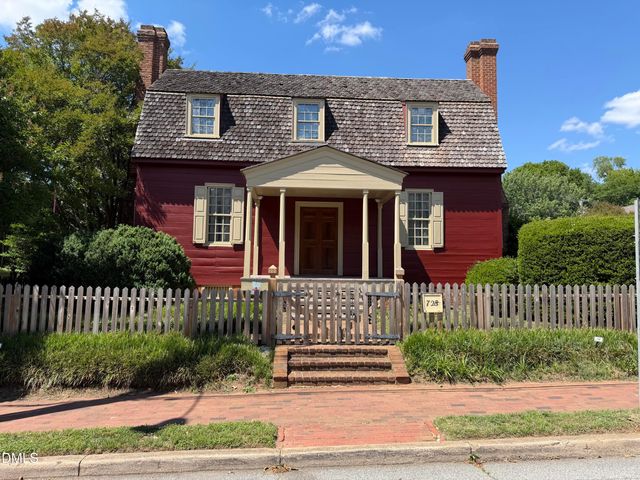 106 Hatfield Lane, Raleigh, NC 27603