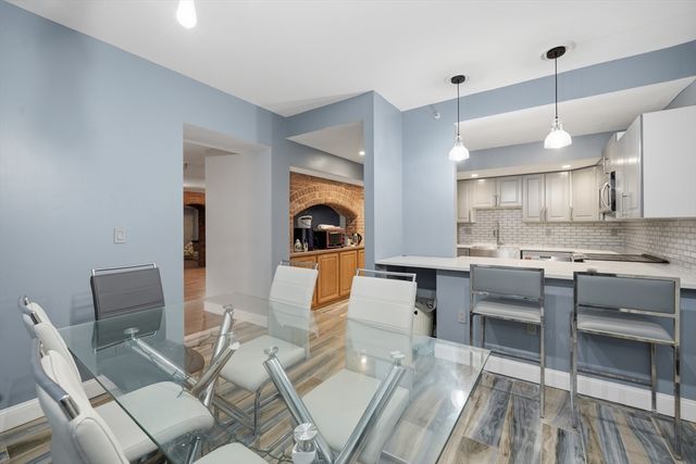235 State St 111, Springfield, MA 01103