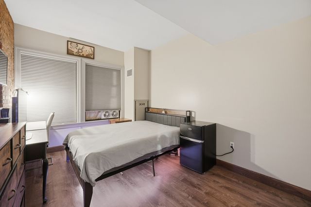 235 State St 111, Springfield, MA 01103