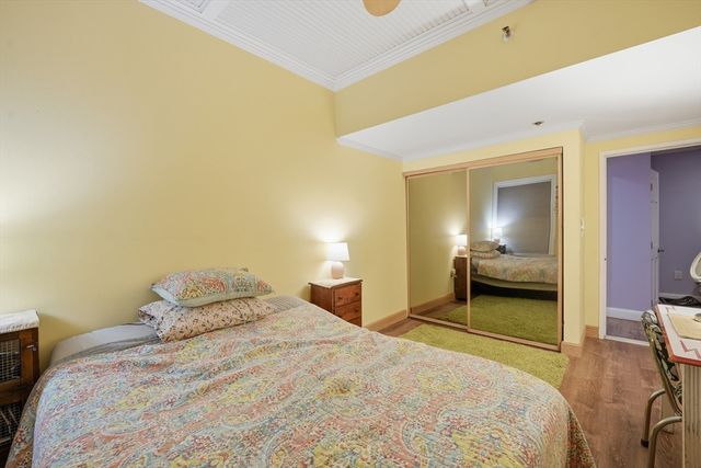 235 State St 111, Springfield, MA 01103