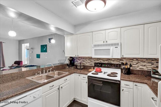 44 Lake Ave, 44, Louisville, KY 40206