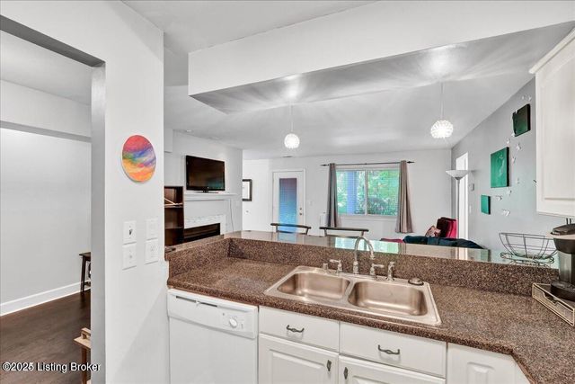 44 Lake Ave, 44, Louisville, KY 40206