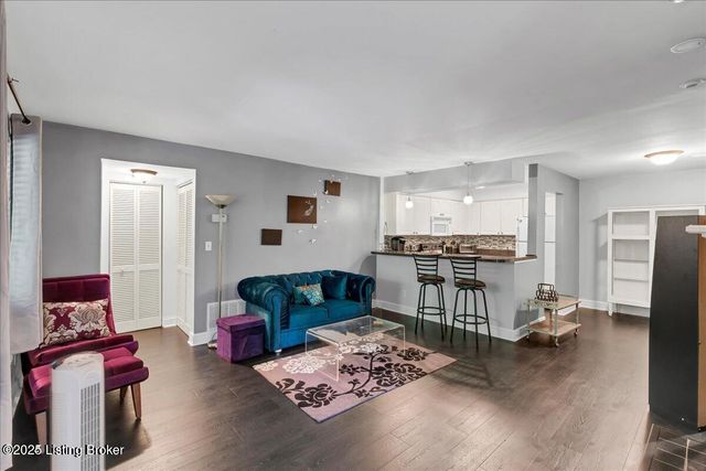 44 Lake Ave, 44, Louisville, KY 40206